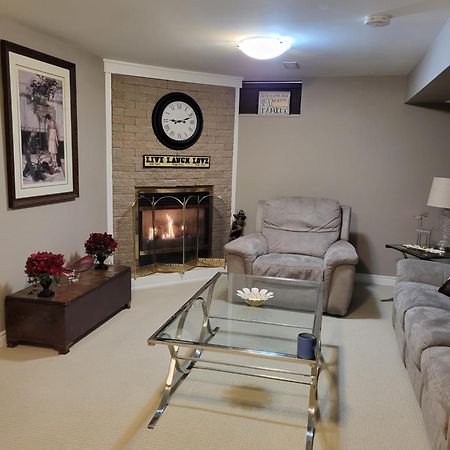 Cozy Suite With Hot Tub & Highspeed Internet Grimsby Exteriér fotografie