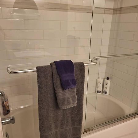 Cozy Suite With Hot Tub & Highspeed Internet Grimsby Exteriér fotografie